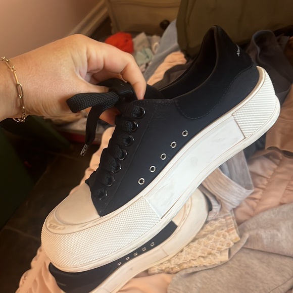 Alexander McQueen Tennis Shoes - Picture 2 of 3
